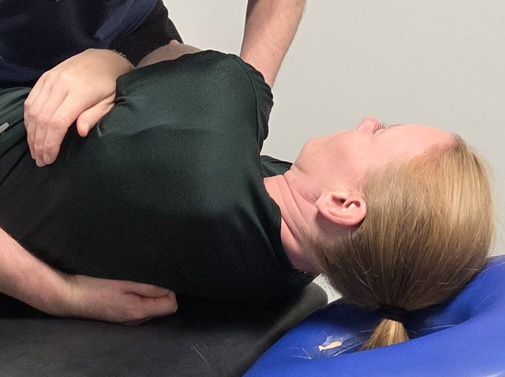 Boka kiropraktor nära Täby